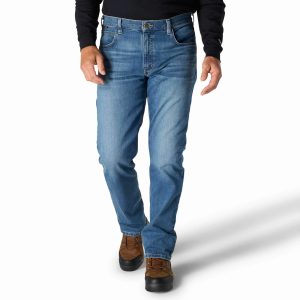 FR Relaxed Straight Rugged Flex&trade;Jean
